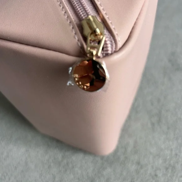 Eachy Pink Cosmetic Bag - Picture 8 of 10